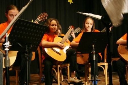 Kytarový soubor uč. Soni Brabcové_1